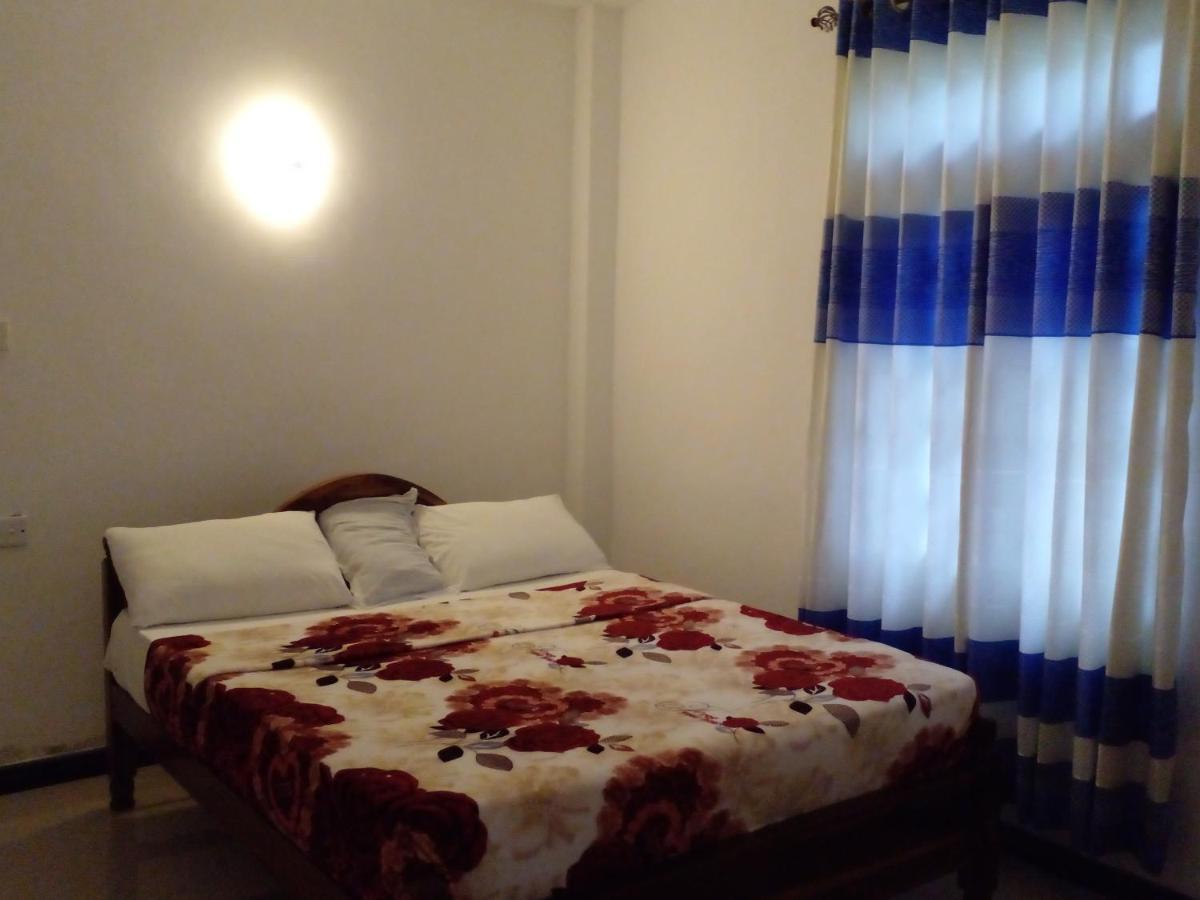 Lavendra Guset House Hotel Nallathanniya ภายนอก รูปภาพ