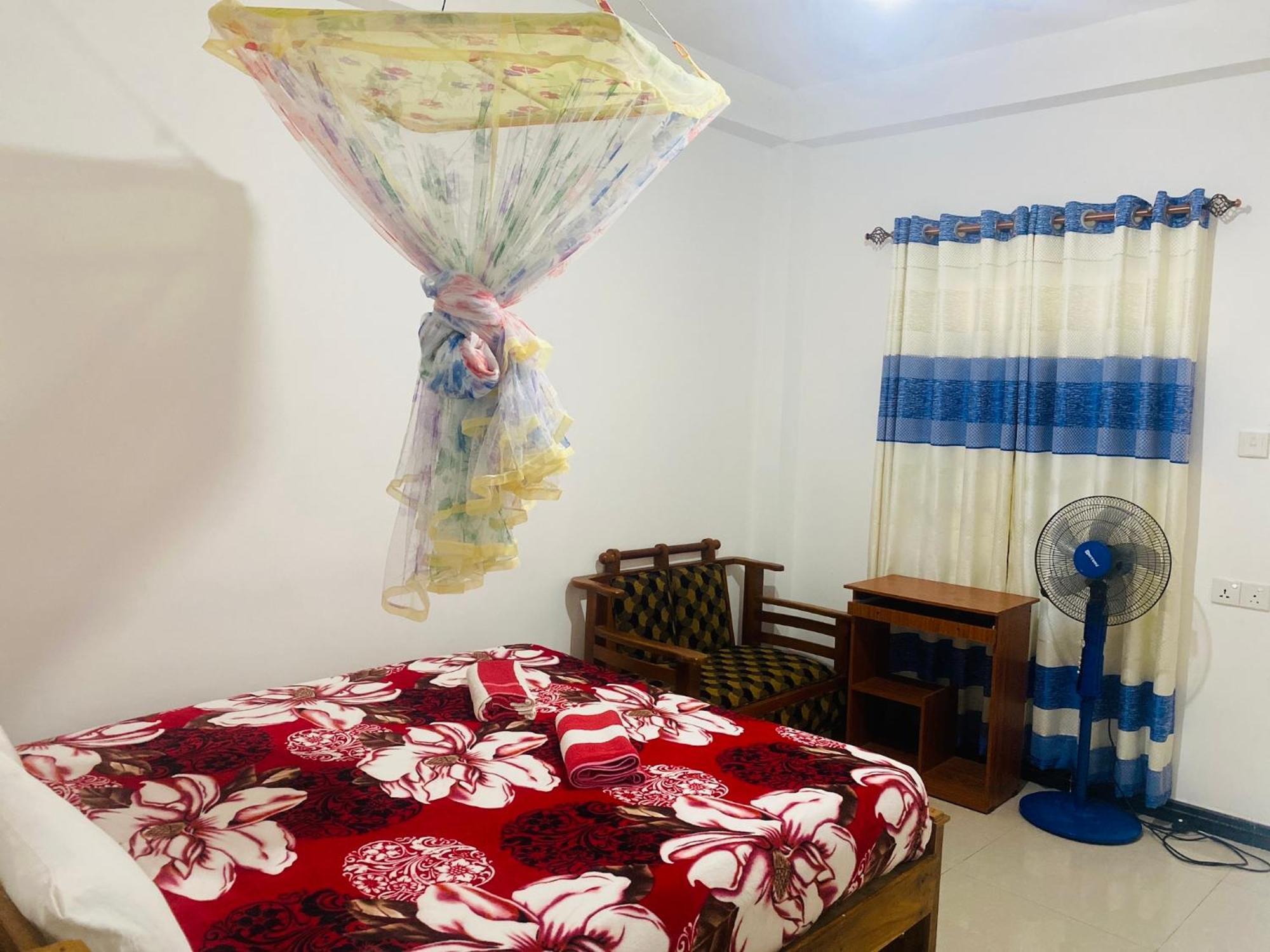 Lavendra Guset House Hotel Nallathanniya ภายนอก รูปภาพ