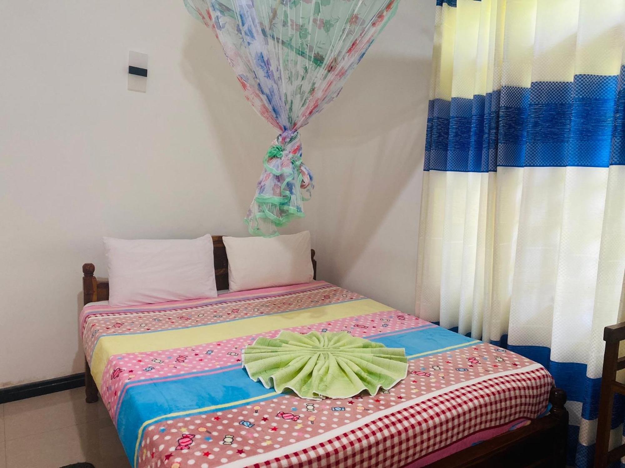 Lavendra Guset House Hotel Nallathanniya ภายนอก รูปภาพ