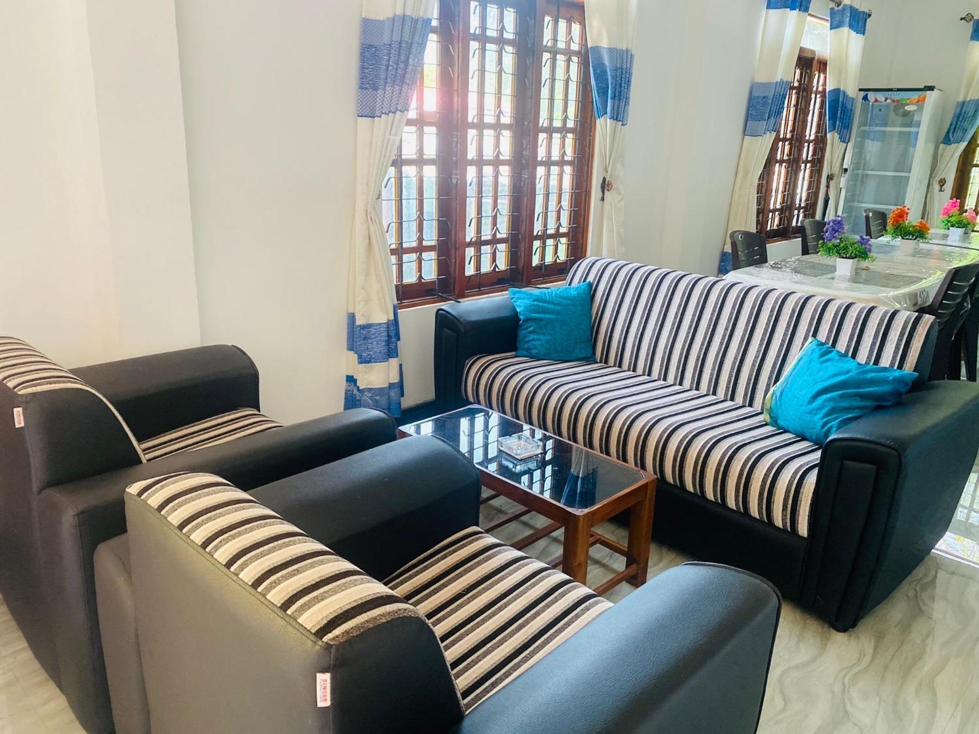 Lavendra Guset House Hotel Nallathanniya ภายนอก รูปภาพ