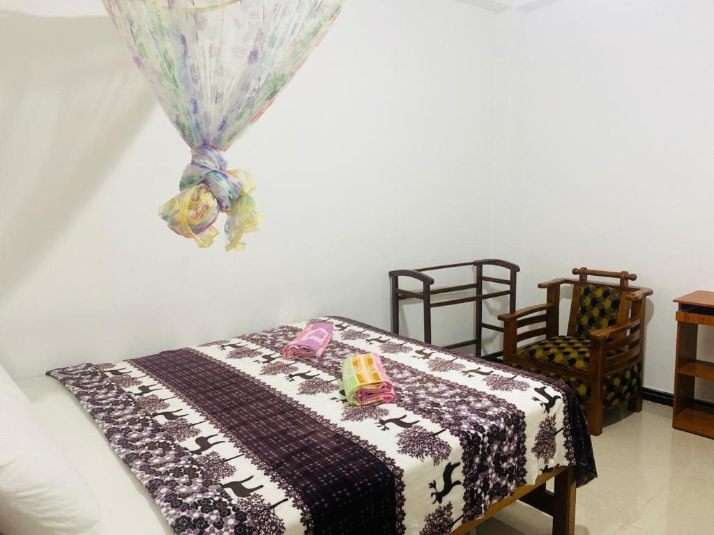 Lavendra Guset House Hotel Nallathanniya ภายนอก รูปภาพ