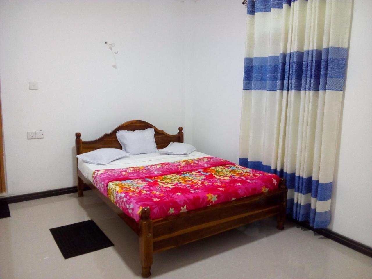 Lavendra Guset House Hotel Nallathanniya ภายนอก รูปภาพ