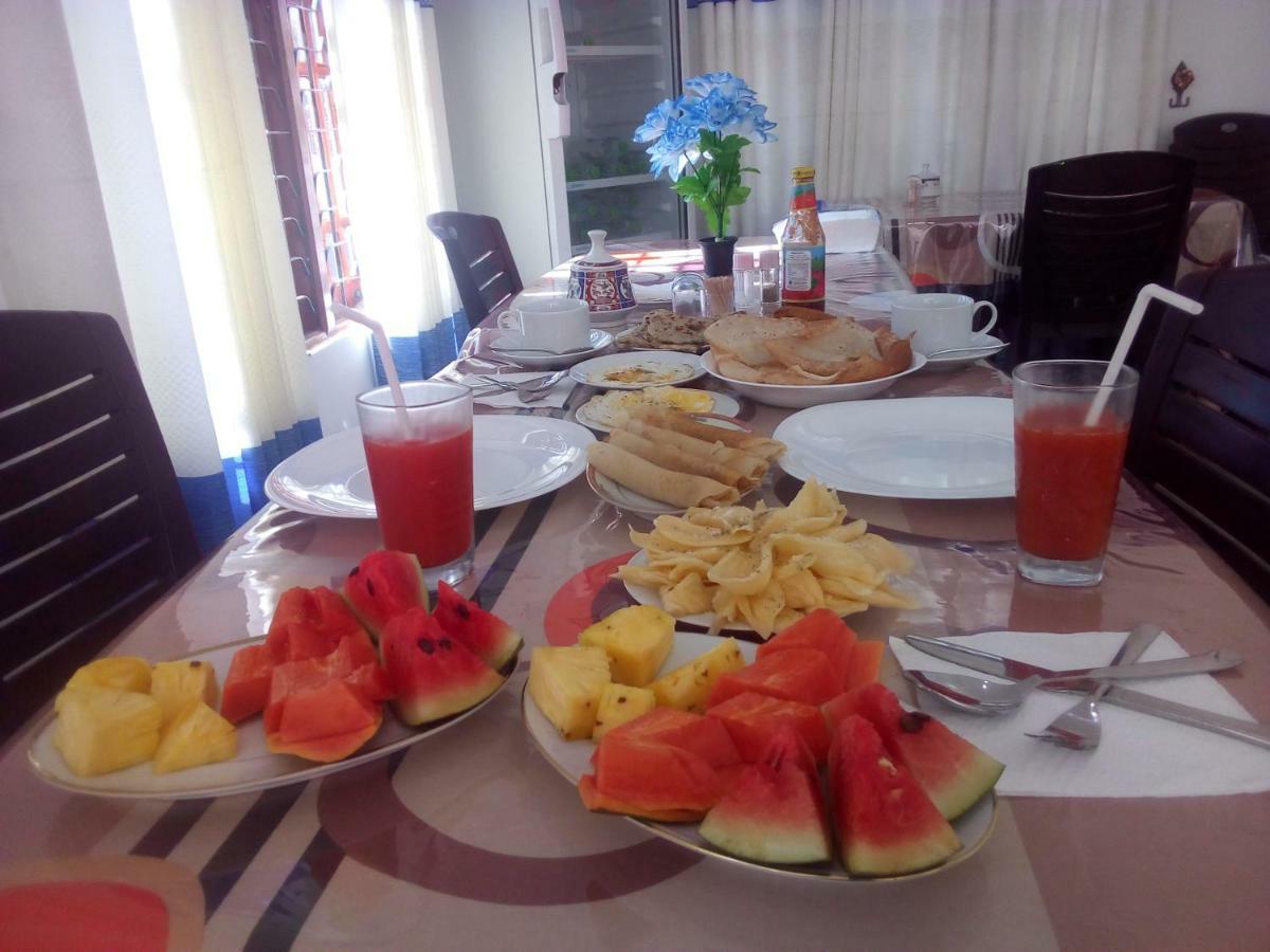 Lavendra Guset House Hotel Nallathanniya ภายนอก รูปภาพ