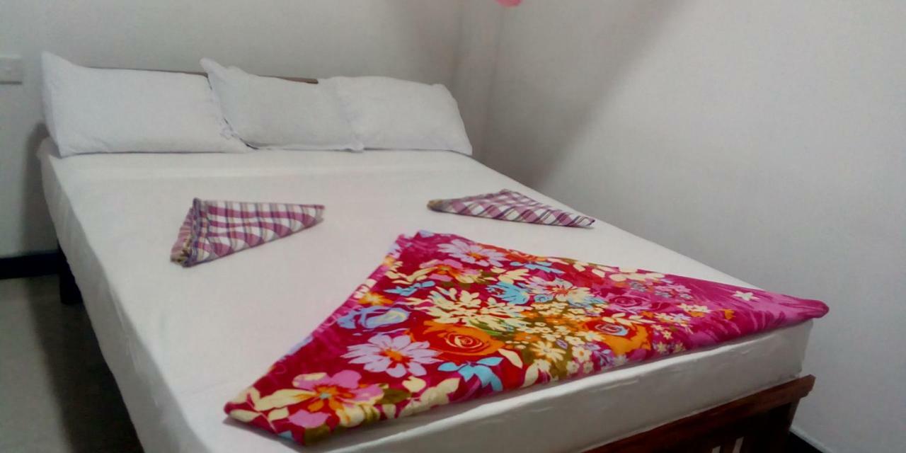 Lavendra Guset House Hotel Nallathanniya ภายนอก รูปภาพ